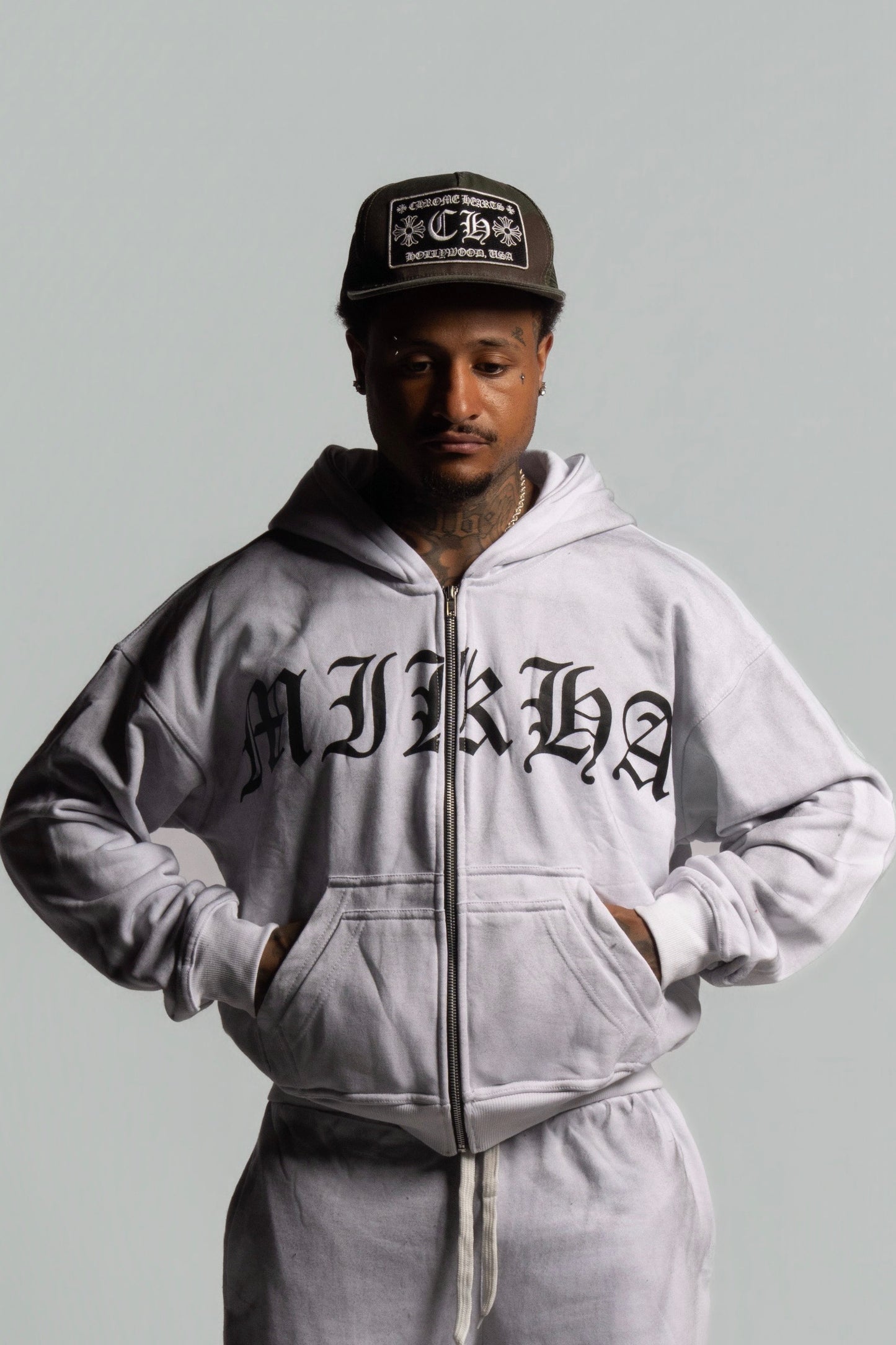 MIKHA WHITE HOODIE